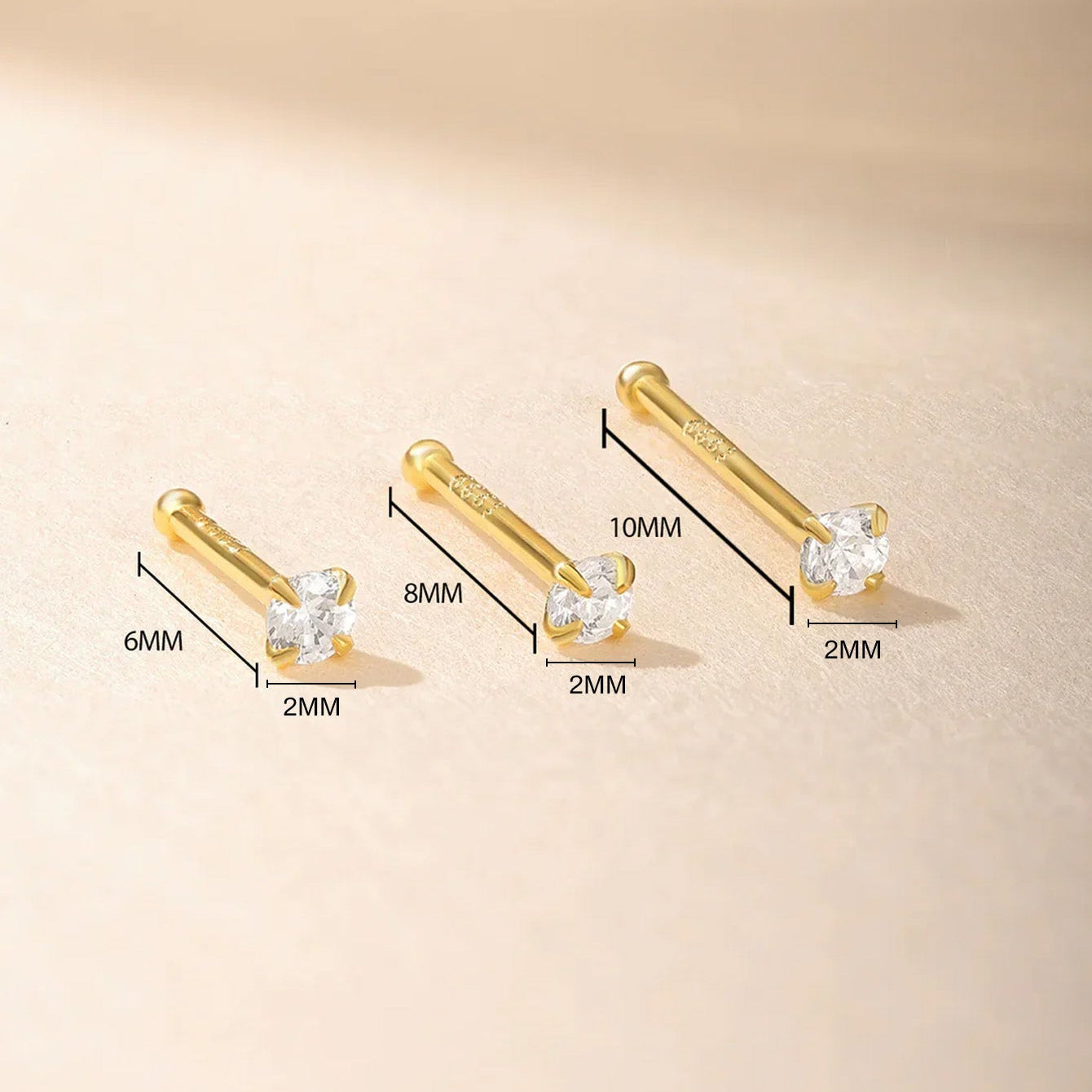 Isabela – Boucles d'oreilles en or au design élégant et aérien.