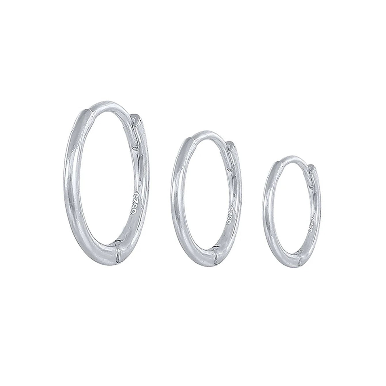 Emilie – Boucles d'oreilles en or délicates avec une éclat doux.