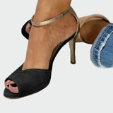 Sandales Chic avec Détail Métallique