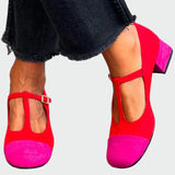 Mary Jane en Contraste" can be rewritten as "Mary Jane con Estilo Contrastante.