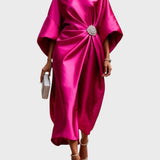 Robe Satinée avec Pli Latéral et Détail de Boucle