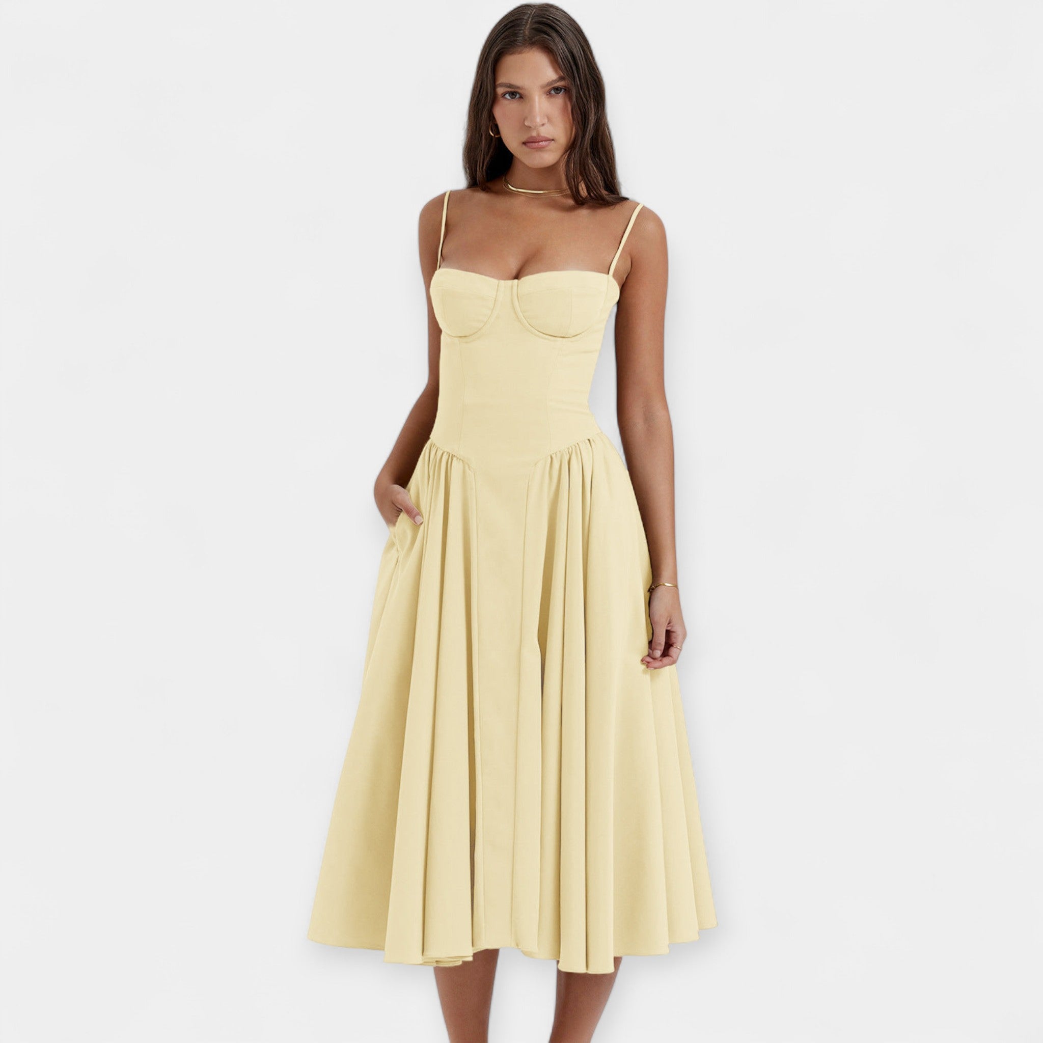 Robe Midi Vintage à Fines Bretelles