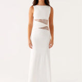 Leni - Robe maxi cintrée avec découpes subtiles et cordons