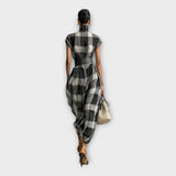 Robe Élégante au Flux Raffiné