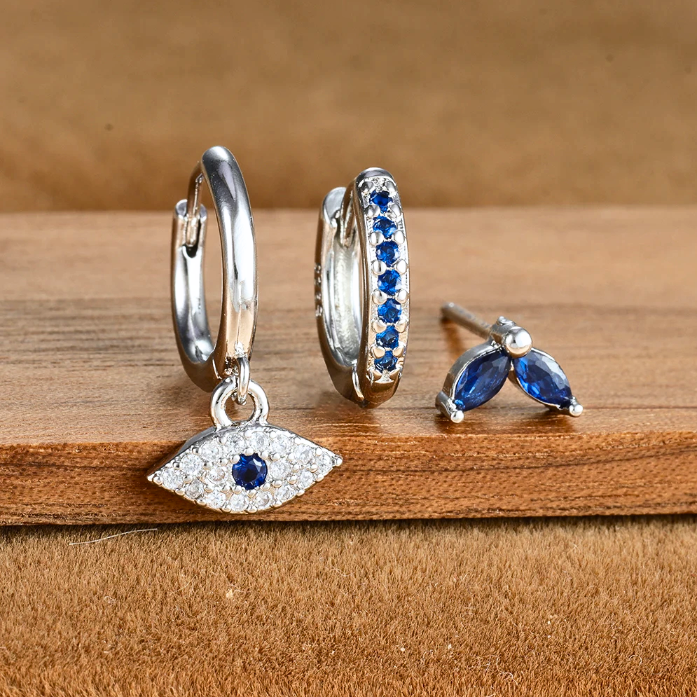 Leandra – Boucles d'oreilles en or au design élégant.