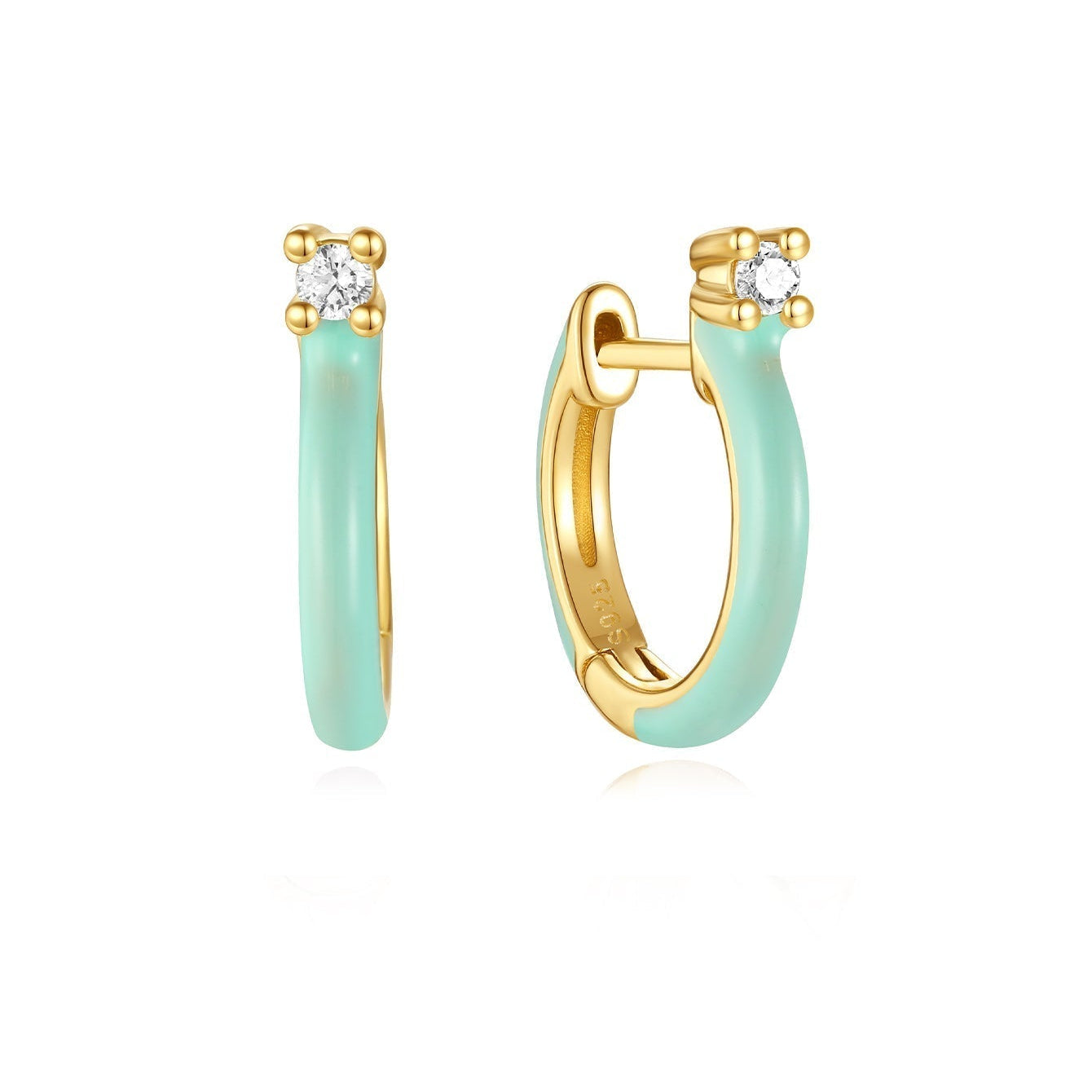 Marta – Boucles d'oreilles en or au design classique.