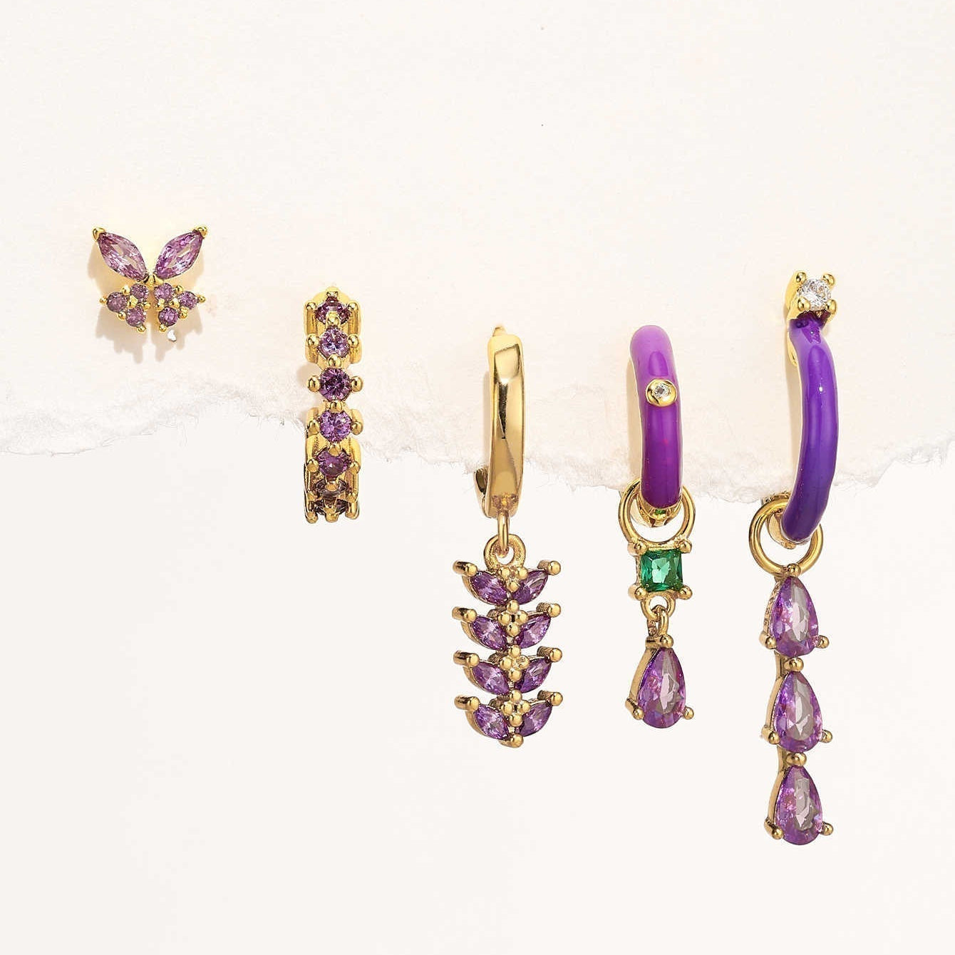 Isabela – Boucles d'oreilles géométriques délicates en or.