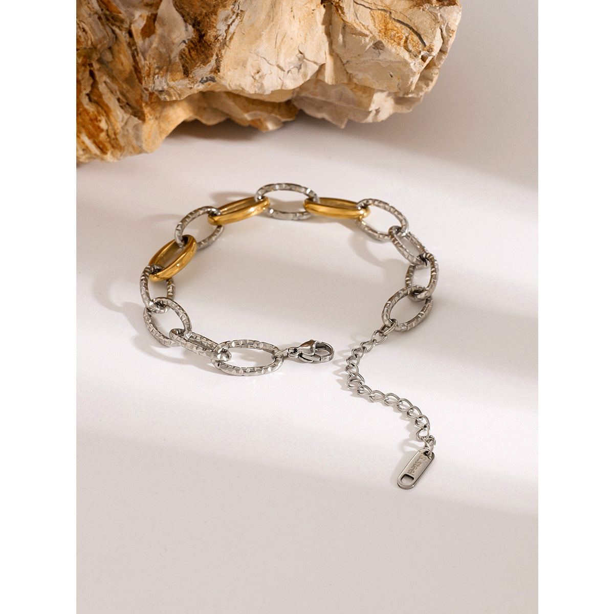 Klara – Bracelet en or orné de perles