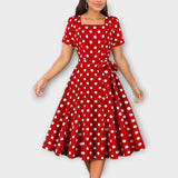 Robe Vintage à Pois avec Ceinture et Décolleté Carré