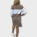 Robe au Style Contemporain