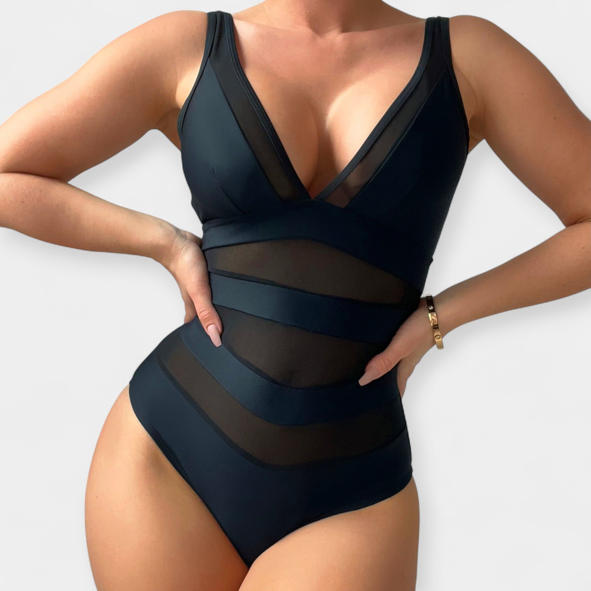 Maillot de bain une pièce à détails transparents