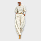 Ensemble au design épuré et à l'élégance intemporelle