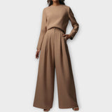 Ensemble au Chic Épuré et au Style Classique