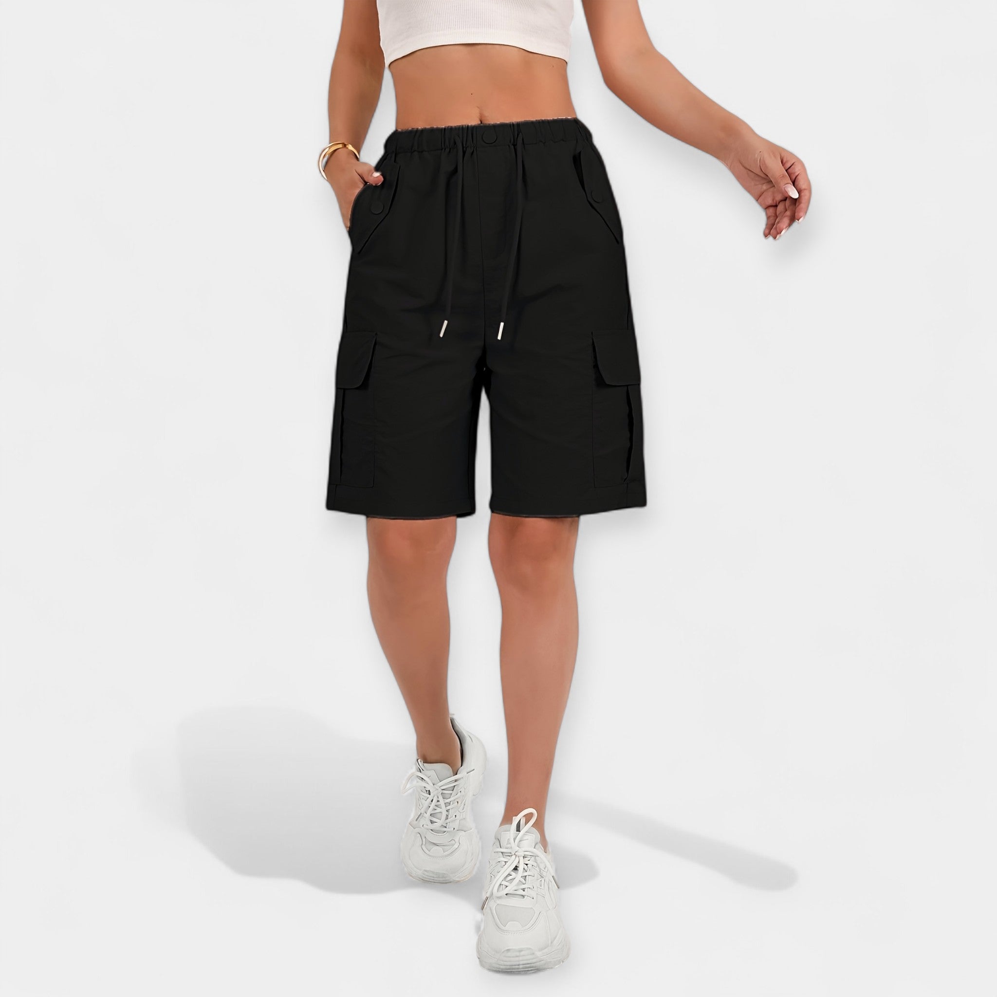 Shorts Cargo d'Été pour Femmes" can be rewritten as "Shorts Cargo Estivaux pour Femmes.