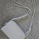 Janna | Sac bandoulière tressé compact pour un usage quotidien