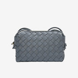 Janna | Sac bandoulière tressé compact pour un usage quotidien