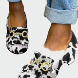 Escarpins avec franges et boucle dorée