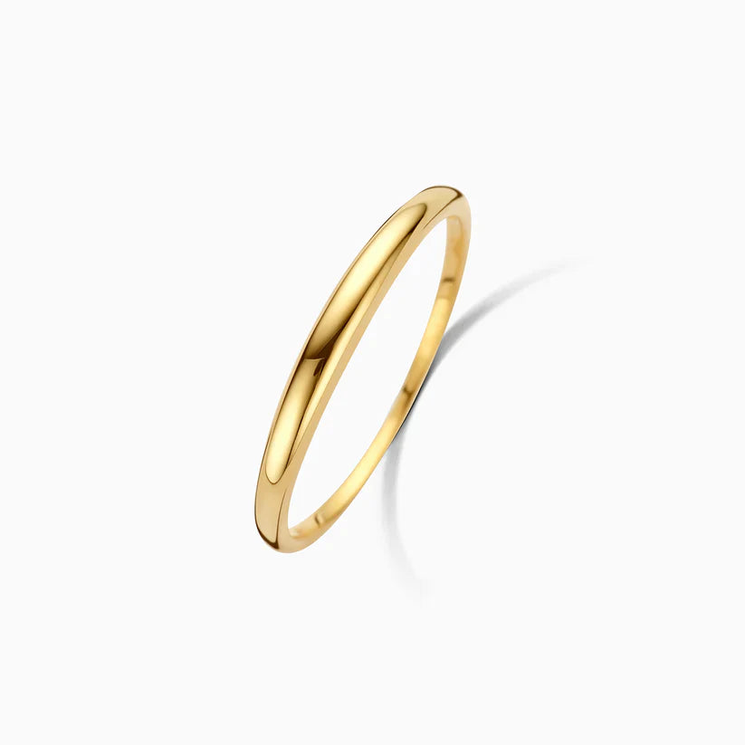 Bague fine en dôme