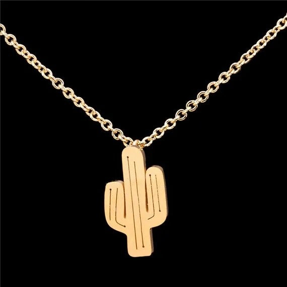 Amira – Collier doré avec pendentif cactus
