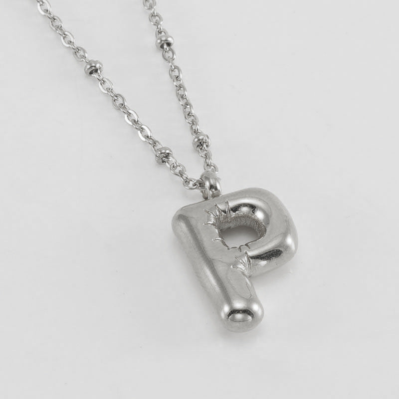 Irena – Collier doré avec pendentif en forme de lettre initiale