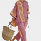 Ensemble en lin de bambou avec lavande envoûtante et accents rayés jaunes