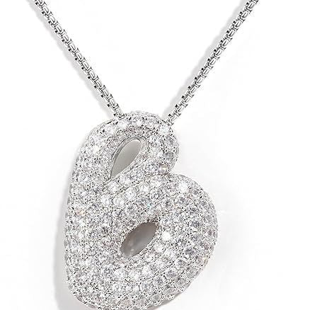 Frieda – Collier en or avec pendentif au design organique