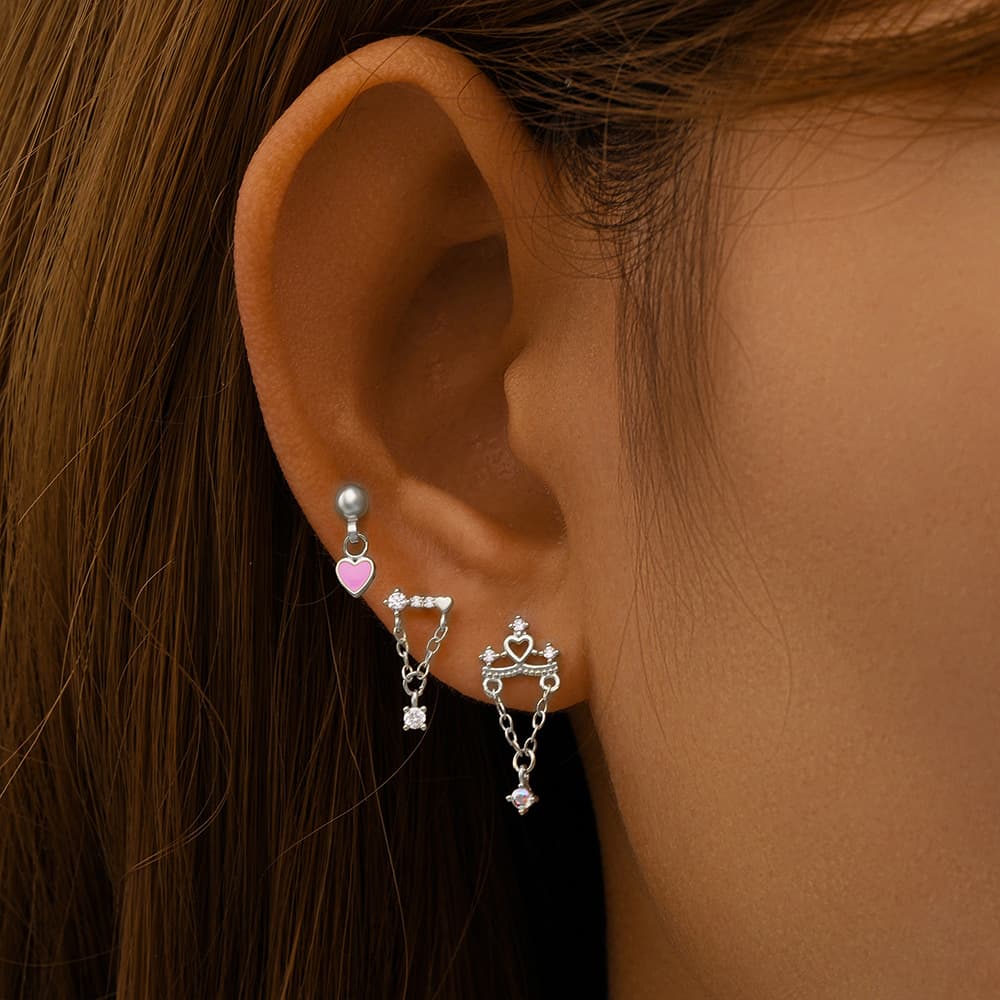 Helena – Boucles d'oreilles en or à la silhouette élégante