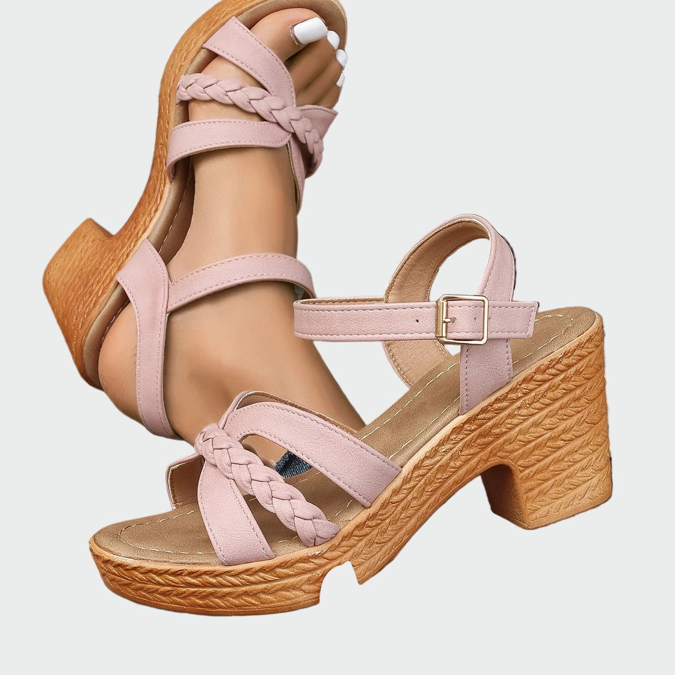 Sandales à talons entrelacées
