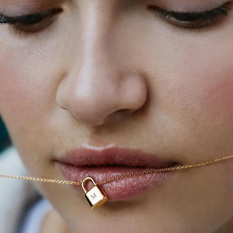 Stefanie - Collier doré orné de trois mini pendentifs