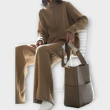 Ensemble Élégant et Confortable au Style Intemporel