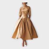 Robe midi au design minimaliste élégant