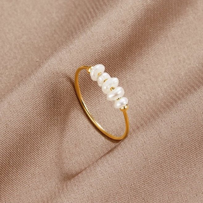 Grace - Bague ornée d'une perle d'eau douce