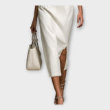 Robe ornée de délicates broderies