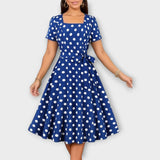 Robe Vintage à Pois avec Ceinture et Décolleté Carré