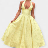 Robe Midi Élégante avec Dos Nu et Détails de Corset