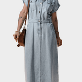 Robe en denim à manches courtes élégantes en forme de chauve-souris