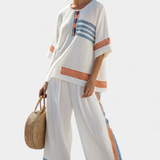 Ensemble Ethnique Daisy Blanc avec Détails Bleus et Oranges – Un Style Unique et Éclatant