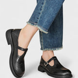 Elisa - Élégance et Confort des Talons en Cuir" can be rewritten as: "Elisa - Talons en Cuir Alliant Élégance et Confort.