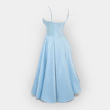 Robe Midi Chic au Design Élégant