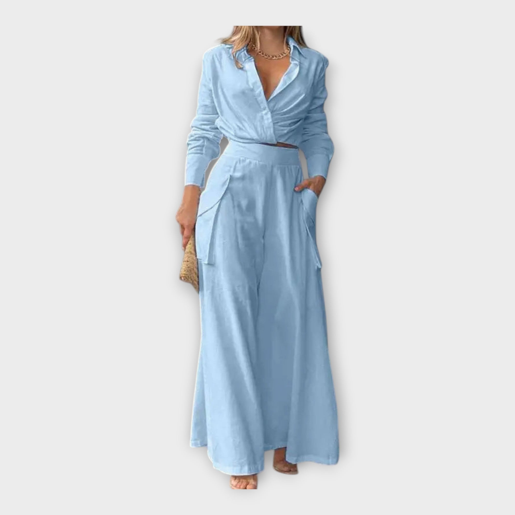 Ensemble au design minimaliste et à l'élégance intemporelle